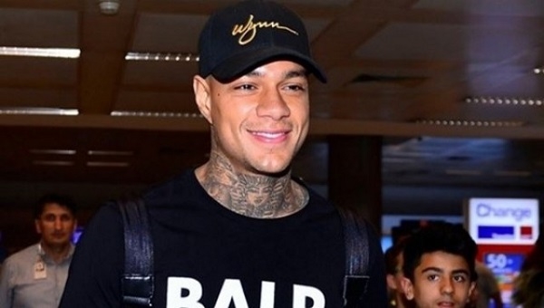 Van der Wiel transferini resmen açıkladılar