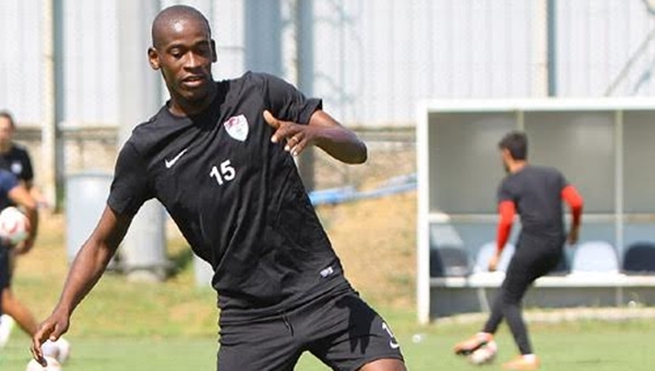 Manisaspor Moustapha Kondé ile yollarını ayırdı