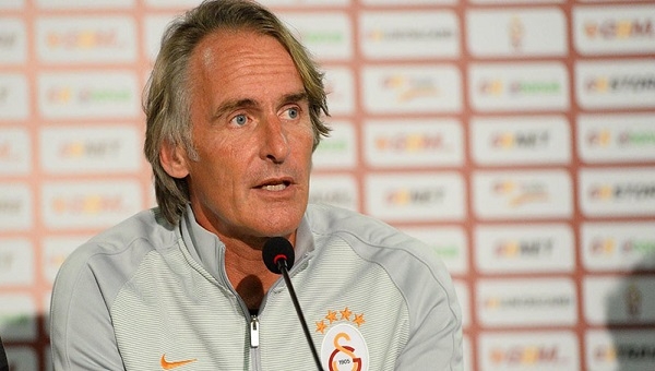 Riekerink'ten Podolski açıklaması