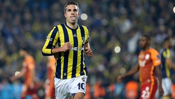 Robin Van Persie'den ezeli rakipleri Beşiktaş ve Galatasaray'a gönderme