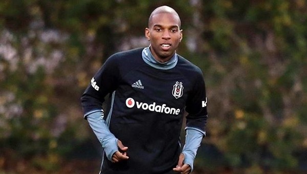 Ryan Babel, Beşiktaş ile ilk antrenmanına çıktı