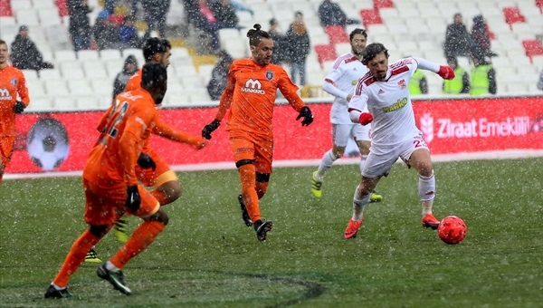 Sivasspor 0 - 0 Medipol Başakşehir maçı özeti