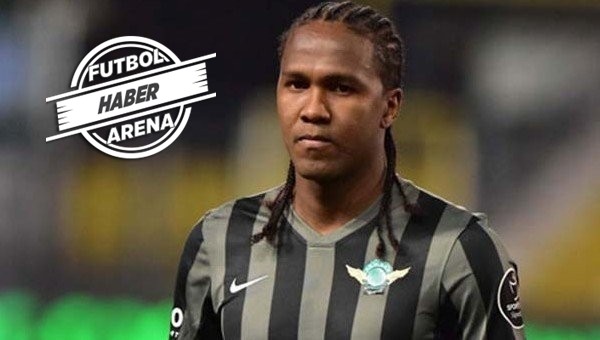 Trabzonspor, Hugo Rodallega'yı transfer etti