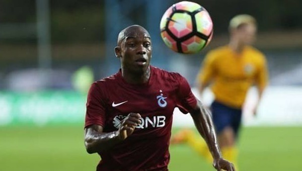 Trabzonsporlu Fabian Castillo'ya sürpriz talip