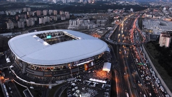 TT Arena için Barcelona örneği