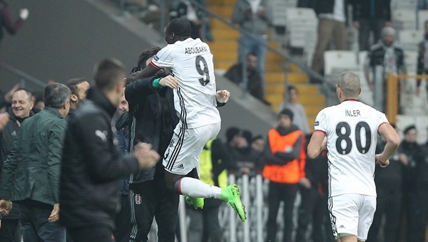 Aboubakar, Tolga Zengin'e sarılma nedenini açıkladı