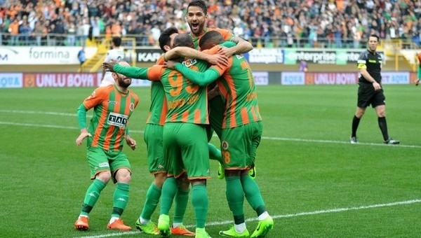 Alanyaspor 4-1 Adanaspor maç özeti ve golleri