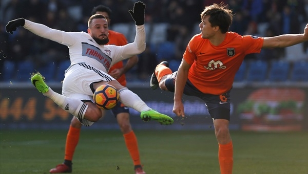 Başakşehir'e bir darbe de Gaziantepspor'dan 0-0