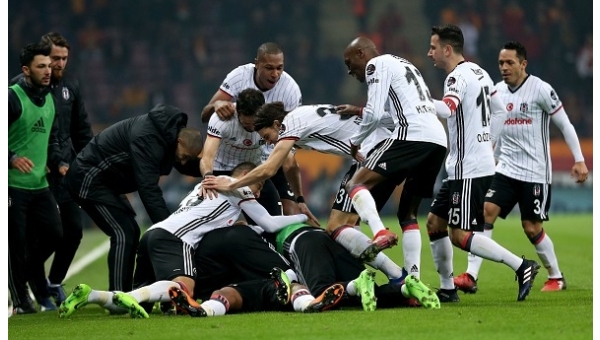 Beşiktaş'tan 26 yıl sonra Fenerbahçe'ye büyük fark