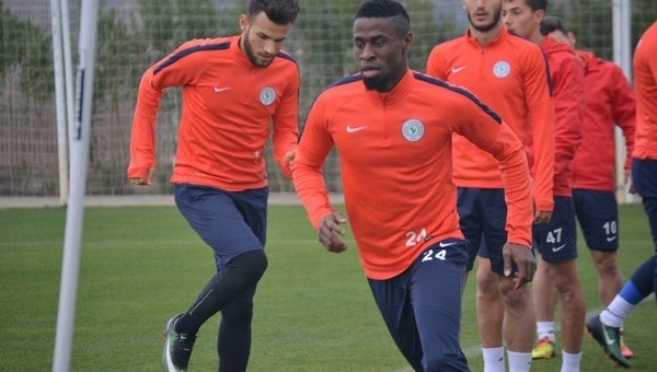 Çaykur Rizespor'da 1,5 milyon Euro kulübede kaldı