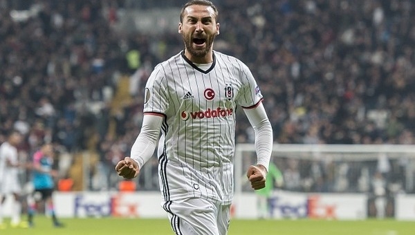 'Cenk Tosun, Aboubakar'ın çok önünde'