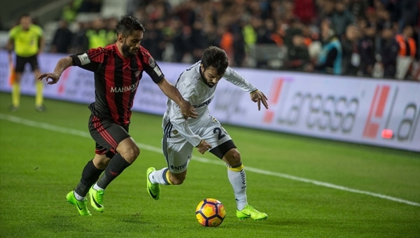 Fenerbahçe en büyük sorununu aşamıyor