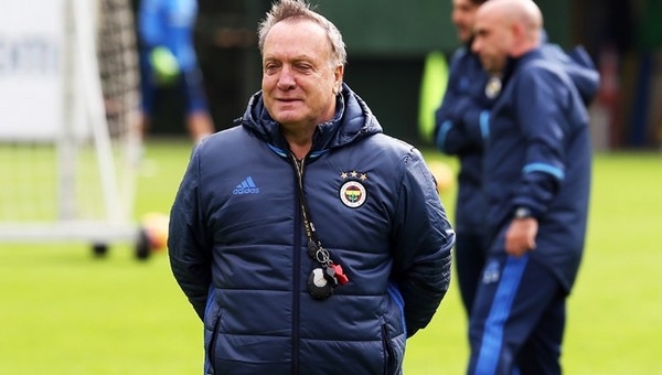 Fenerbahçe'de Dick Advocaat şaşkınlığı