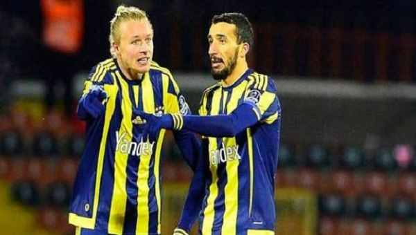 Fenerbahçe'de Kjaer ve Mehmet Topal arasında tartışma