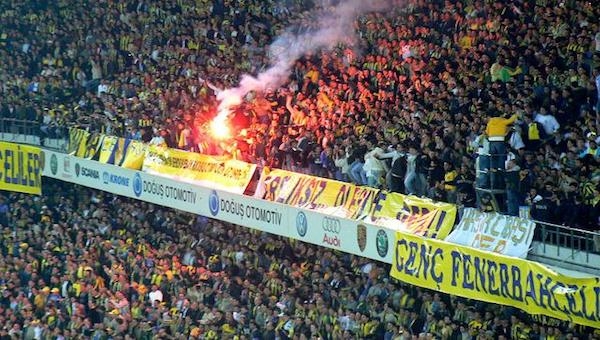 Fenerbahçe'den taraftarlarına kritik uyarı