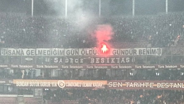 Galatasaray Beşiktaş derbisinde yangın paniği