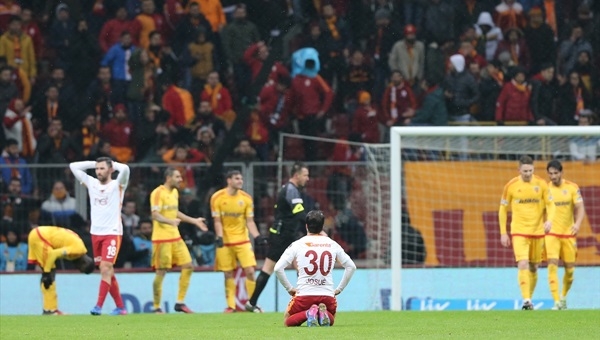 TT Arena'da büyük protesto