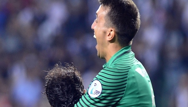 Galatasaray'da Muslera, Beşiktaş derbisinde rekor için sahada!