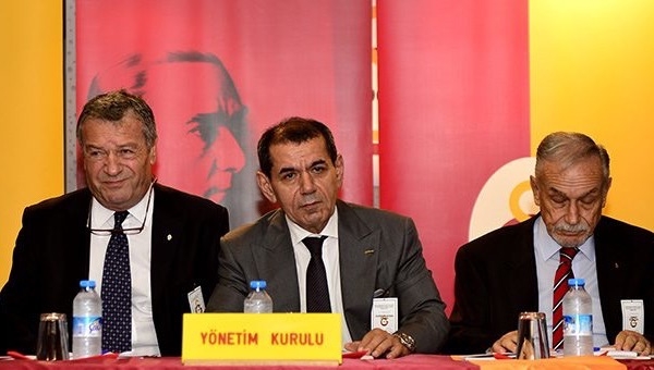 Galatasaray'dan Başakşehir maçı prim kararı