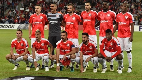 Hapoel Beer Sheva sahasında geçit vermiyor