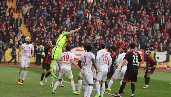 Eskişehirspor - Ümraniyespor maçı özeti