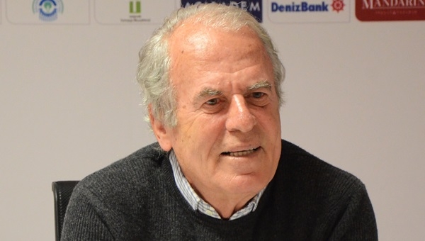 Mustafa Denizli'den taraftara mesaj - Eskişehirspor Haberleri