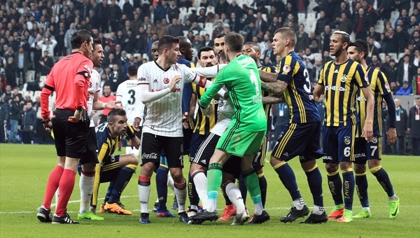 Oğuzhan Özyakup: 'Robin van Persie artık dostum değil'