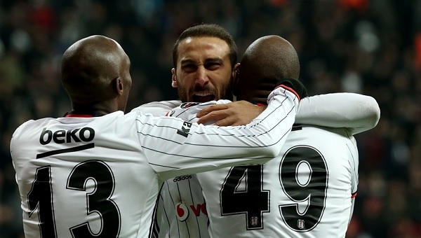 Robot olsan dayanamazsın Beşiktaş'a! Çarpıcı sözler