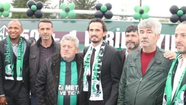 Sakaryaspor'da Tuncay Şanlı ile yollar ayrıldı