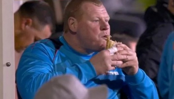 Sutton United kalecisi Wayne Shaw için soruşturma