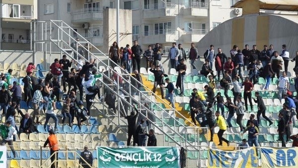 Tarsus İdman Yurdu - 12 Bingölspor maçında olay