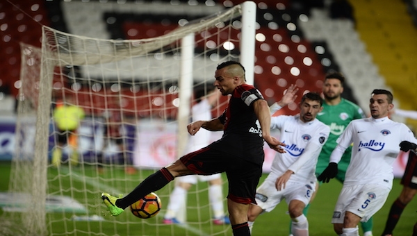 Ben - Hatira hayal kırıklığı yaşatıyor - Gaziantepspor Haberleri