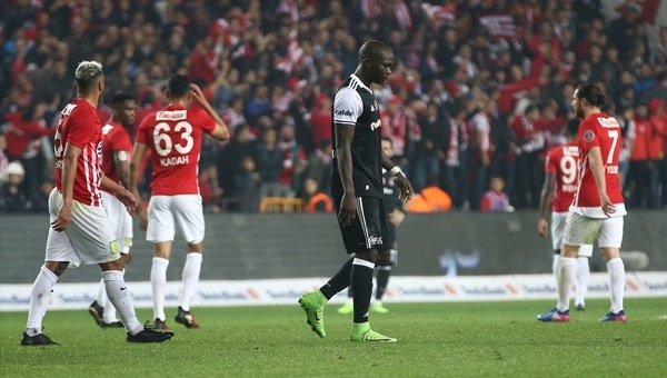 Aboubakar Beşiktaş taraftarını çıldırttı! 