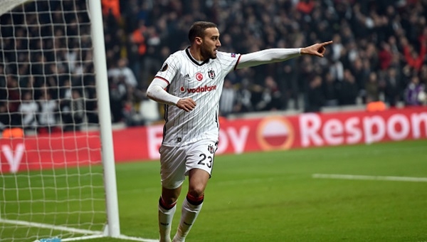 Cenk Tosun, Beşiktaş tarihine geçti