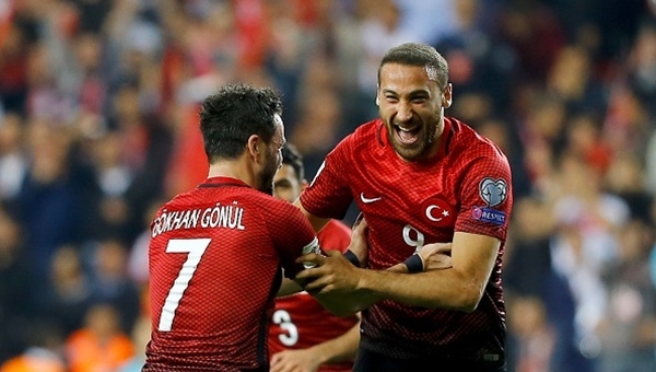 Cenk Tosun Finlandiya'yı 4 dakikada devirdi