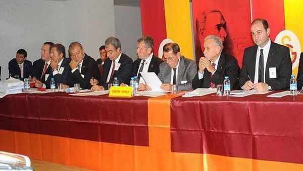 Galatasaray her alanda zarar etti