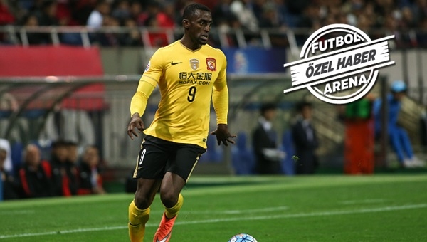 Galatasaray'da Jackson Martinez sürprizi!