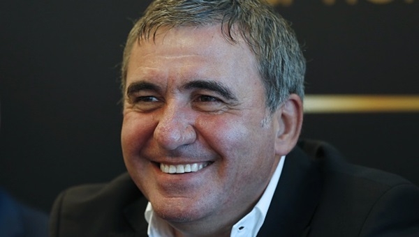 Gheorghe Hagi yükselişini sürdürüyor. 'Yılın Teknik Direktörü'