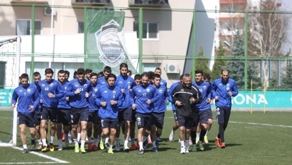 Kayseri Erciyessporlu oyuncular antrenmana çıkmadı