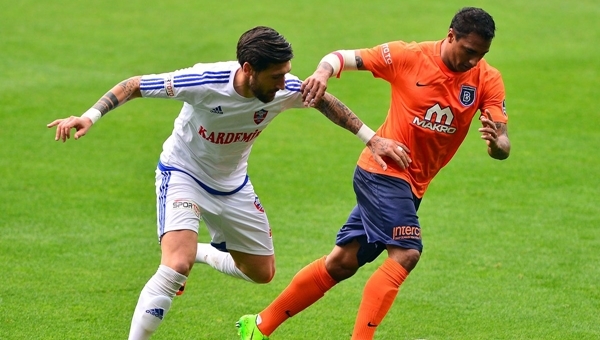 Medipol Başakşehir 3-3 Kardemir Karabükspor maç özeti ve golleri