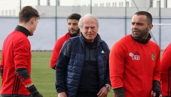 Mustafa Denizli ve Erkan Zengin olayının perde arkası - Eskişehirspor Haberleri