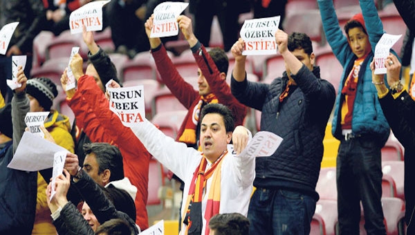 Türk Telekom Arena'da protesto üstüne protesto