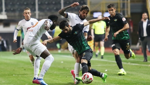Akhisar Belediyespor 0-2 Medipol Başakşehir maçı özeti ve golleri (İZLE)
