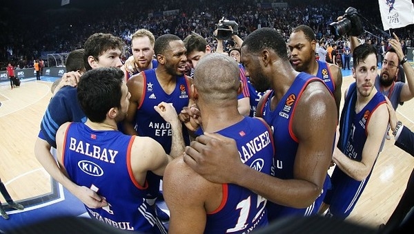 Anadolu Efes maçının biletleri tükendi