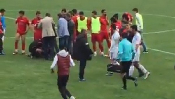 Batman'da amatör maçta hakemi tekme tokat dövdüler