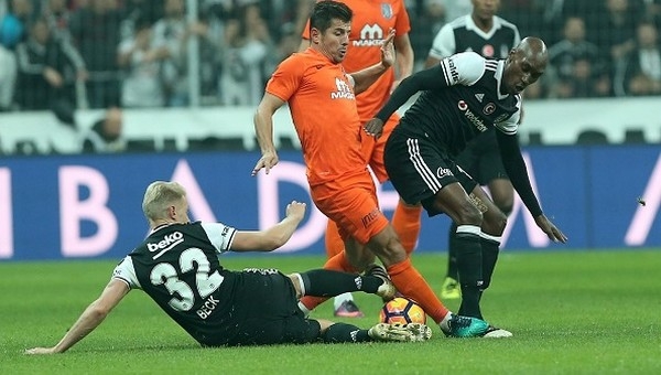 Beşiktaş, Başakşehir'e karşı zorlanıyor