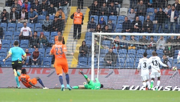 Beşiktaş'ta savunma S.O.S veriyor
