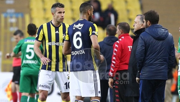 Dick Advocaat, Josef de Souza toplantısından gol çıktı