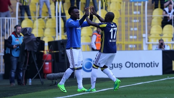 Emmanuel Emenike aylar sonra sahada - En son Galatasaray maçı - Fenerbahçe Haberleri