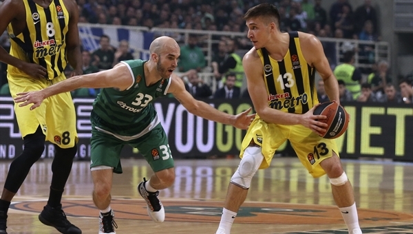 Fenerbahçe, Panathinaikos deplasmanında tarih yazdı (İZLE)